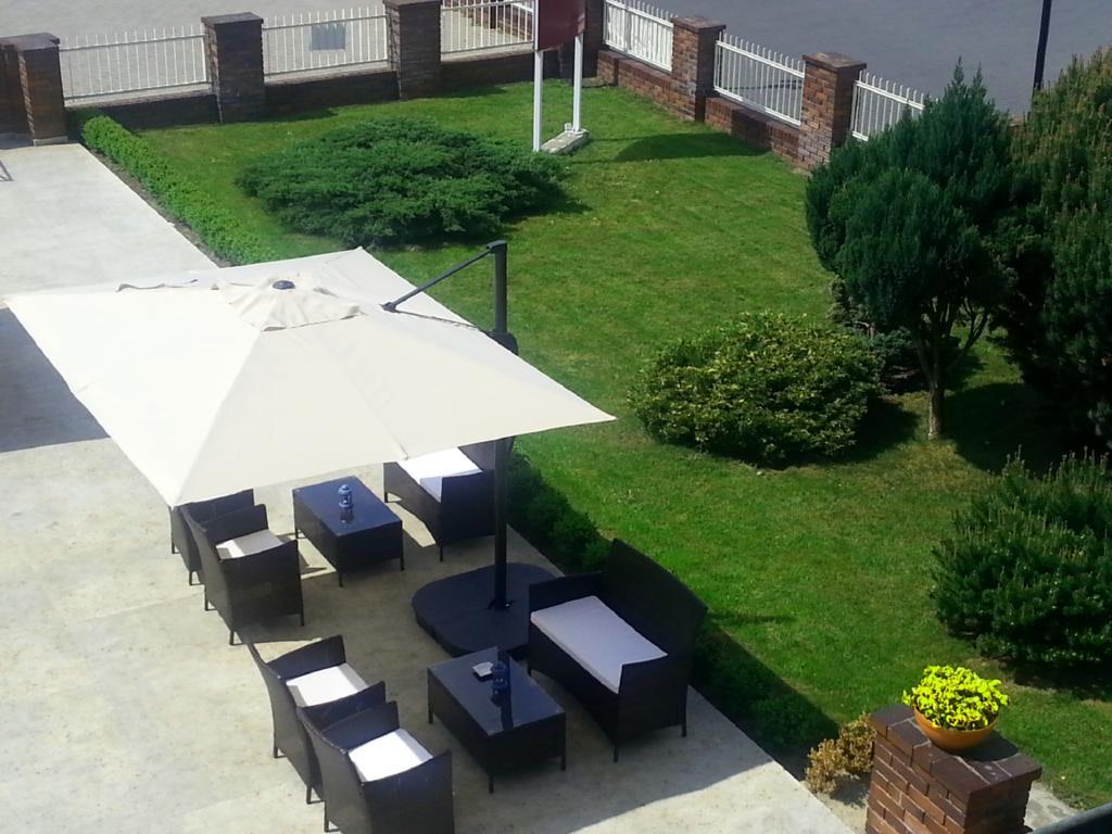 Astoria Bed & Breakfast Swarzędz Εξωτερικό φωτογραφία