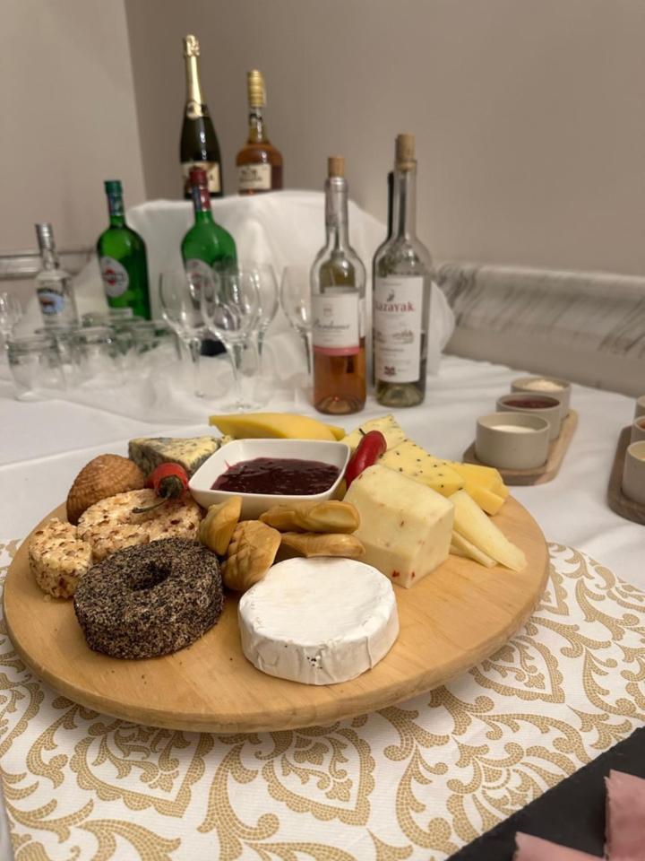 Astoria Bed & Breakfast Swarzędz Εξωτερικό φωτογραφία